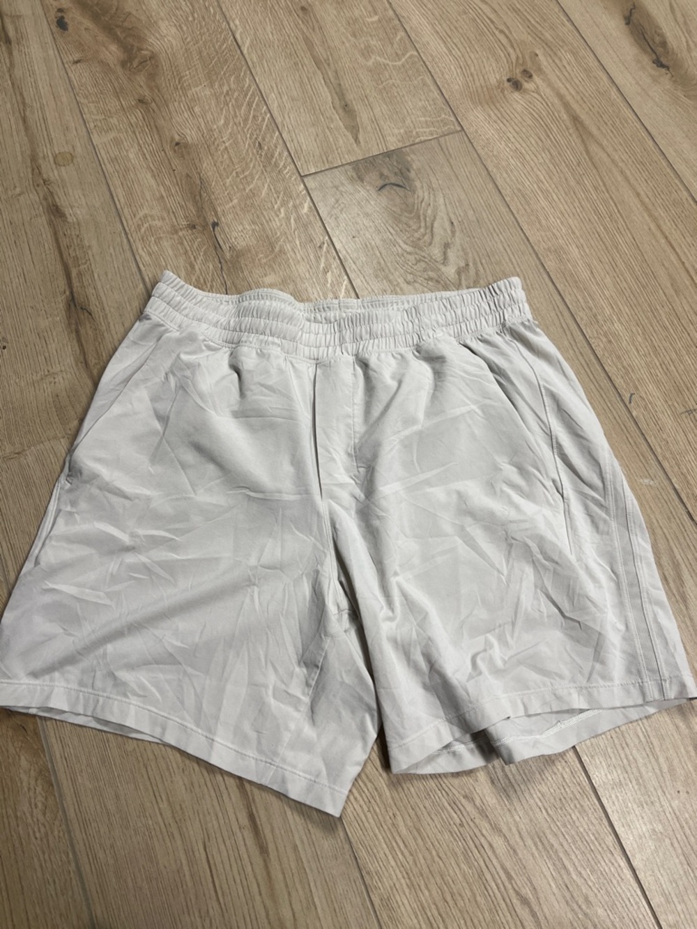lululemon athletica Pace breaker Light Gray Men’s Athletic Shorts